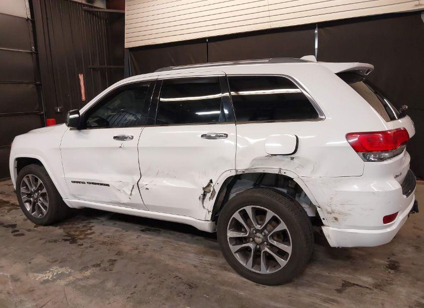 Photo 6 of 2018 Jeep Grand CHEROKEE OVERLAND 4X4 (VIN 1C4RJFCG1JC220148)