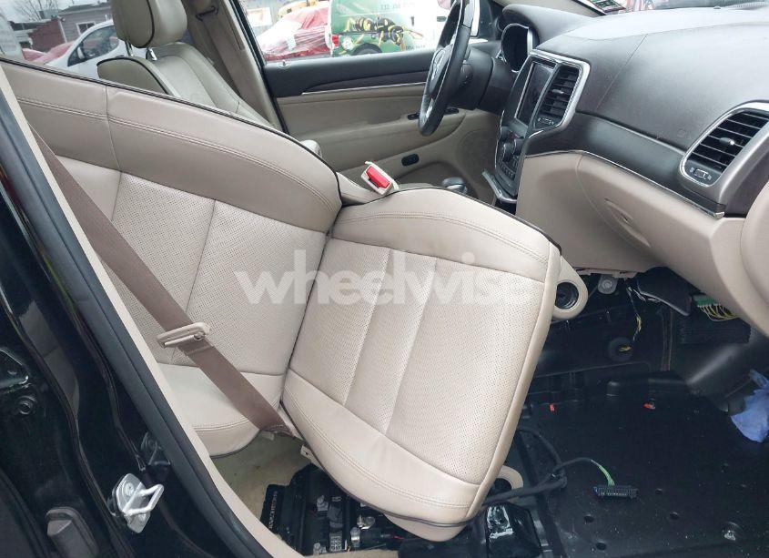 Photo 5 of 2018 Jeep Grand CHEROKEE OVERLAND 4X4 (VIN 1C4RJFCG1JC256969)