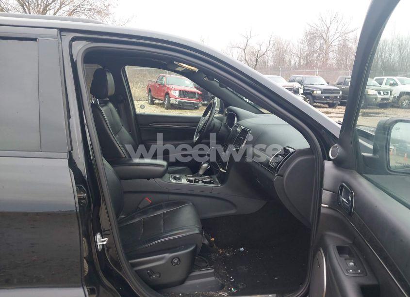 Photo 5 of 2019 Jeep Grand CHEROKEE OVERLAND (VIN 1C4RJFCG1KC634418)