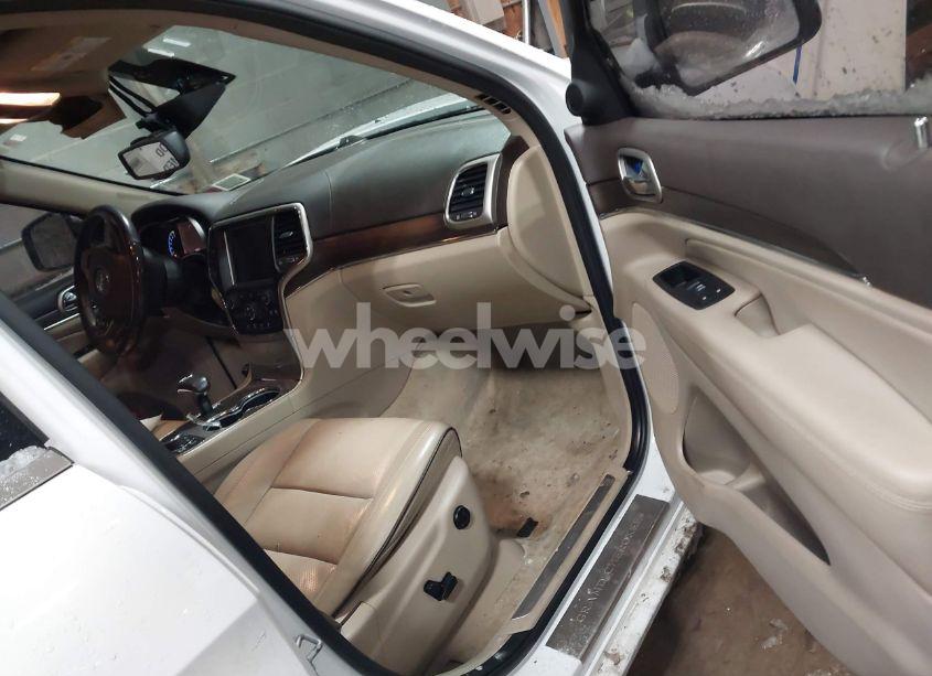 Photo 5 of 2015 Jeep Grand CHEROKEE OVERLAND (VIN 1C4RJFCG2FC741015)