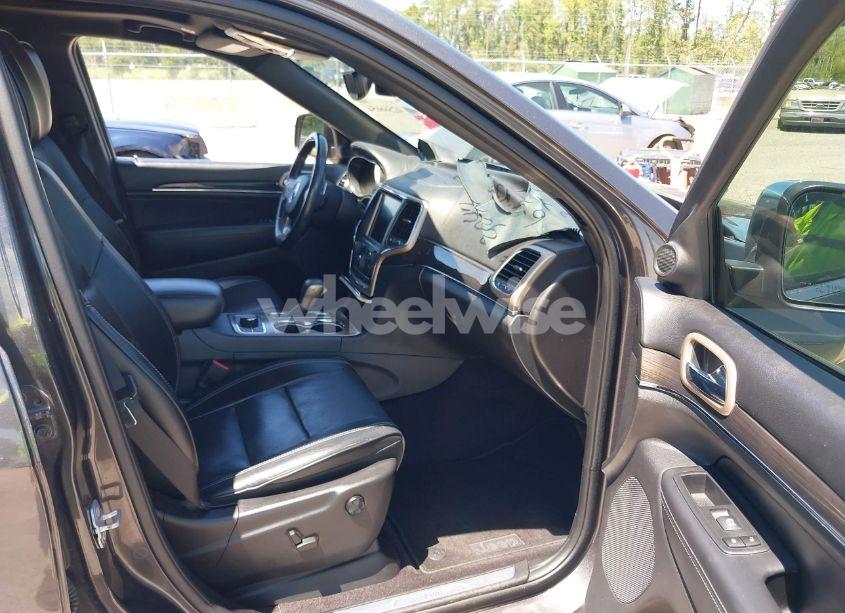 Photo 5 of 2017 Jeep Grand CHEROKEE OVERLAND 4X4 (VIN 1C4RJFCG2HC641791)