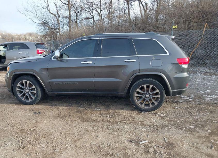 Photo 15 of 2017 Jeep Grand CHEROKEE OVERLAND 4X4 (VIN 1C4RJFCG2HC739820)