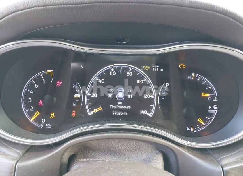 Photo 15 of 2018 Jeep Grand CHEROKEE OVERLAND 4X4 (VIN 1C4RJFCG2JC305628)