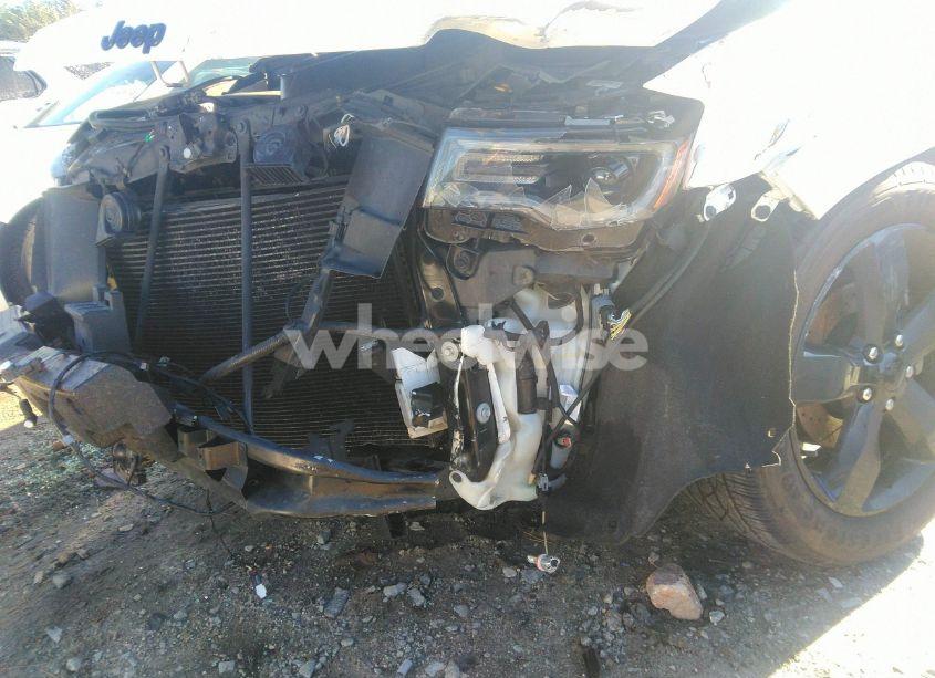 Photo 21 of 2016 Jeep Grand CHEROKEE HIGH ALTITUDE (VIN 1C4RJFCG3GC388852)