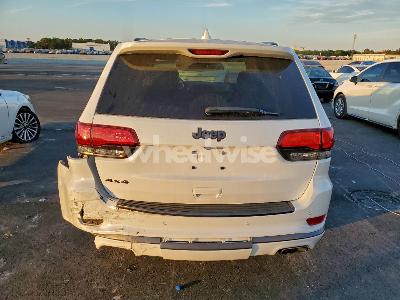 Photo 6 of 2019 JEEP GRAND CHEROKEE OVERLAND (VIN 1C4RJFCG3KC527547)