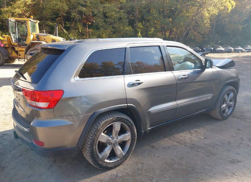 Photo 4 of 2013 Jeep Grand CHEROKEE OVERLAND (VIN 1C4RJFCG4DC611704)