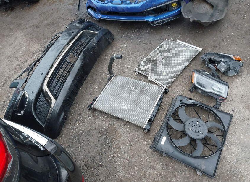 Photo 12 of 2015 Jeep Grand CHEROKEE HIGH ALTITUDE (VIN 1C4RJFCG4FC143024)