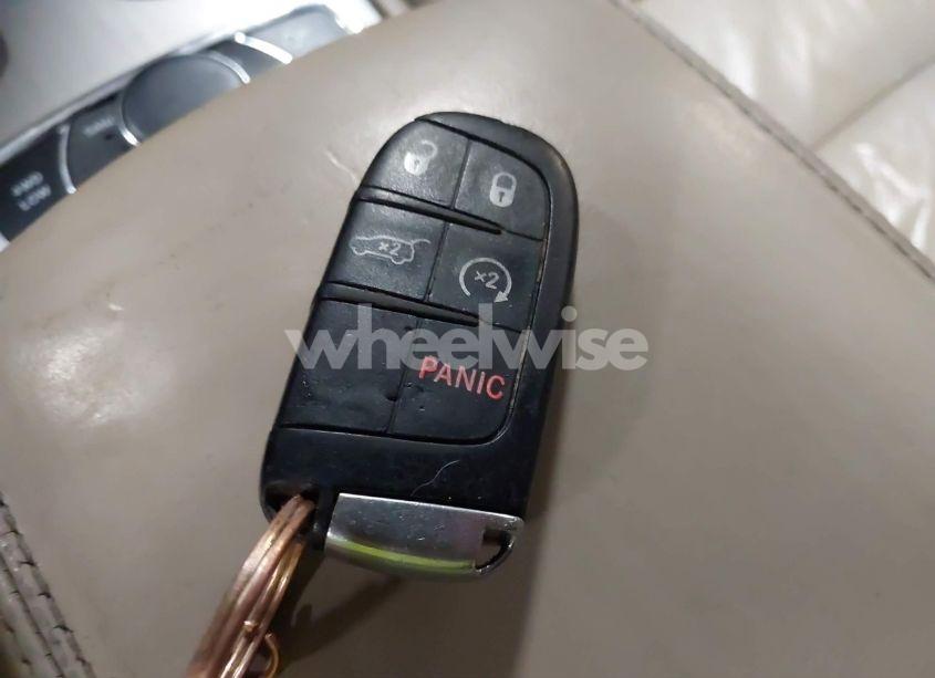 Photo 11 of 2015 Jeep Grand CHEROKEE OVERLAND (VIN 1C4RJFCG4FC665975)