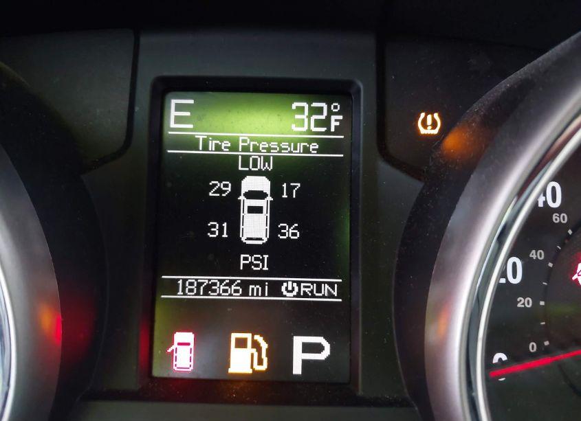 Photo 15 of 2012 Jeep Grand CHEROKEE OVERLAND (VIN 1C4RJFCG5CC212119)