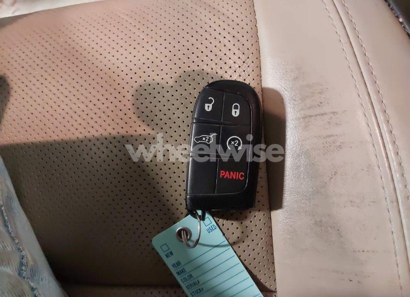 Photo 11 of 2015 Jeep Grand CHEROKEE OVERLAND (VIN 1C4RJFCG5FC165887)