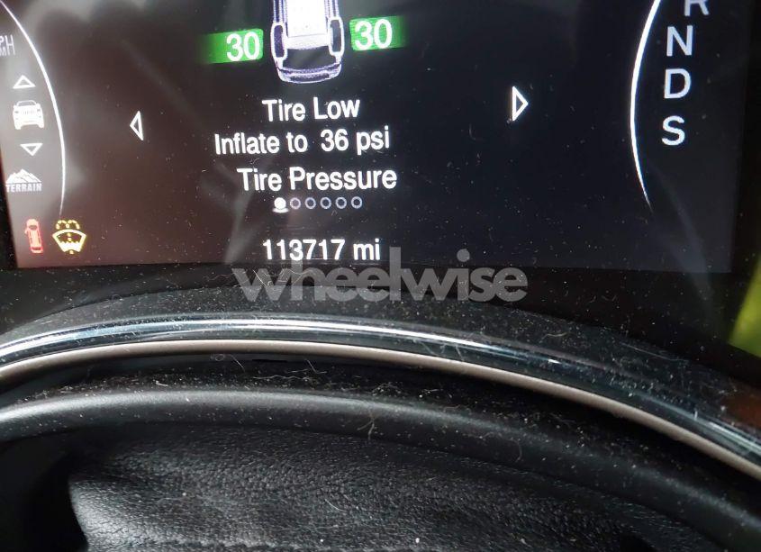 Photo 15 of 2015 Jeep Grand CHEROKEE OVERLAND (VIN 1C4RJFCG5FC807427)