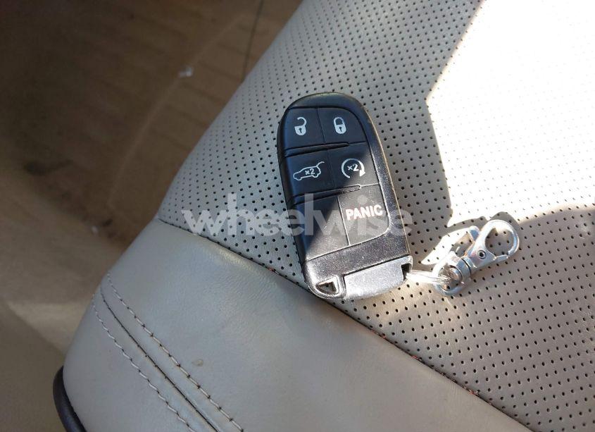 Photo 11 of 2017 Jeep Grand CHEROKEE OVERLAND 4X4 (VIN 1C4RJFCG5HC941289)