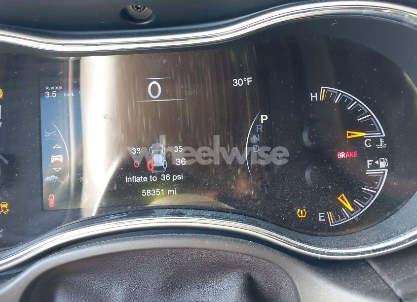 Photo 15 of 2017 Jeep Grand CHEROKEE OVERLAND 4X4 (VIN 1C4RJFCG5HC941289)