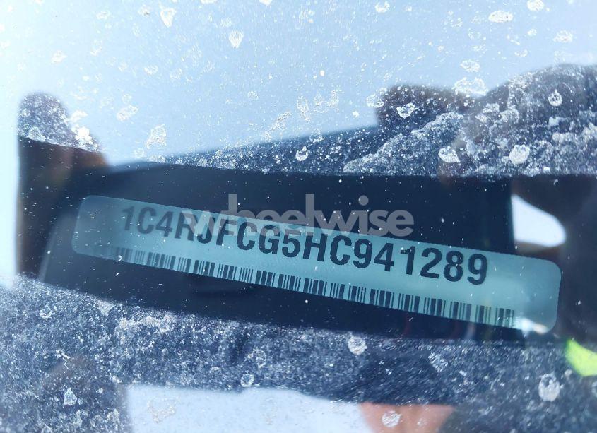 Photo 9 of 2017 Jeep Grand CHEROKEE OVERLAND 4X4 (VIN 1C4RJFCG5HC941289)