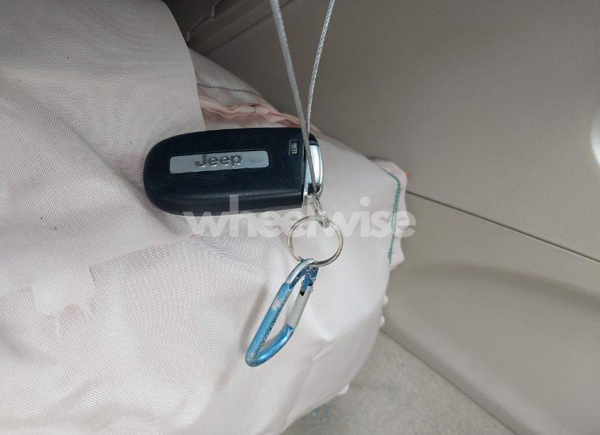 Photo 11 of 2020 Jeep Grand CHEROKEE OVERLAND 4X4 (VIN 1C4RJFCG5LC236971)