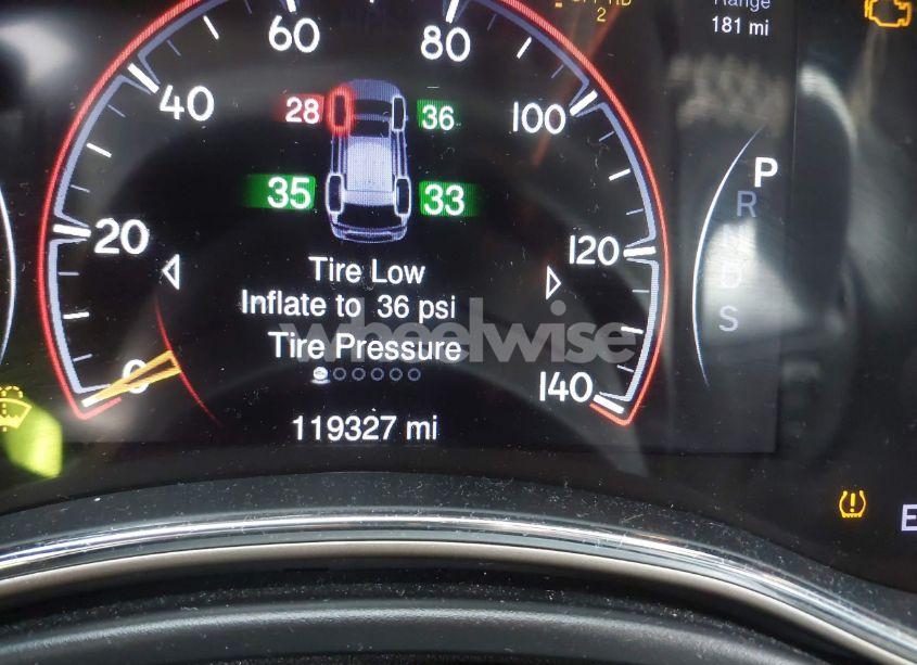 Photo 15 of 2015 Jeep Grand CHEROKEE OVERLAND (VIN 1C4RJFCG6FC847595)