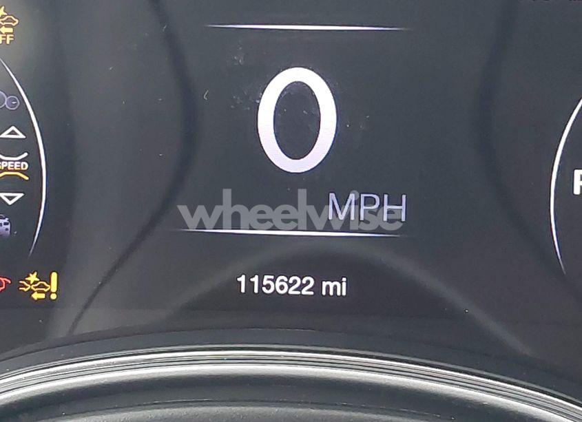 Photo 15 of 2016 Jeep Grand CHEROKEE HIGH ALTITUDE (VIN 1C4RJFCG6GC302496)