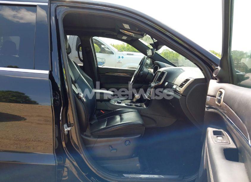 Photo 5 of 2017 Jeep Grand CHEROKEE OVERLAND (VIN 1C4RJFCG6HC684823)