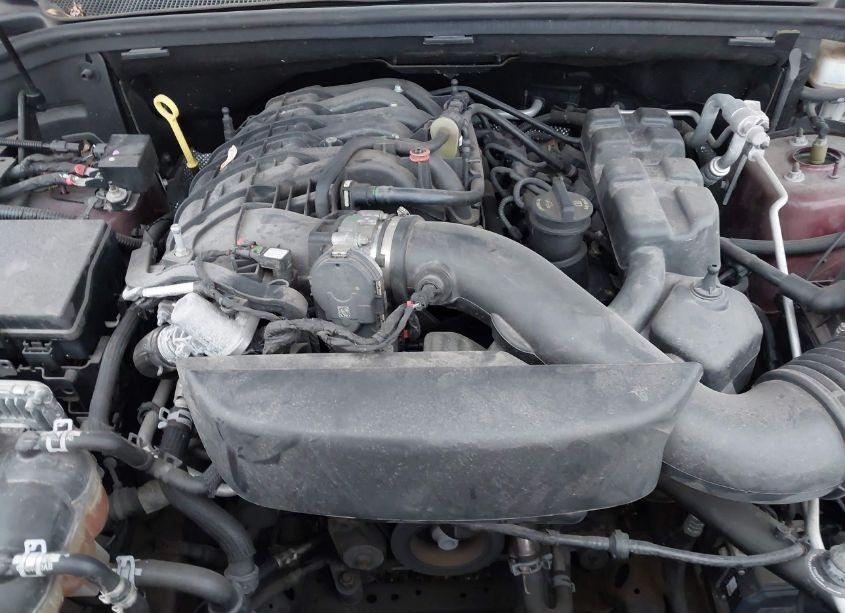 Photo 10 of 2018 Jeep Grand CHEROKEE OVERLAND 4X4 (VIN 1C4RJFCG6JC266462)