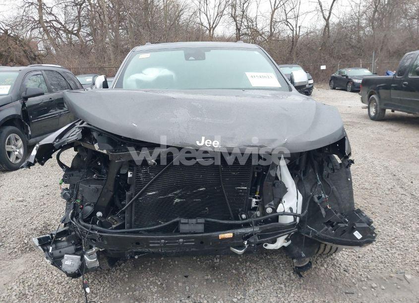 Photo 13 of 2019 Jeep Grand CHEROKEE OVERLAND 4X4 (VIN 1C4RJFCG6KC845761)