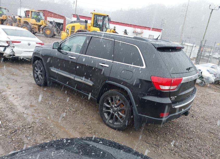 Photo 3 of 2013 Jeep Grand CHEROKEE OVERLAND (VIN 1C4RJFCG7DC606996)