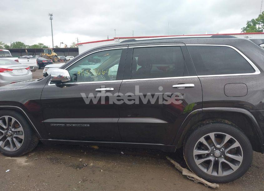 Photo 15 of 2017 Jeep Grand CHEROKEE OVERLAND 4X4 (VIN 1C4RJFCG7HC800403)