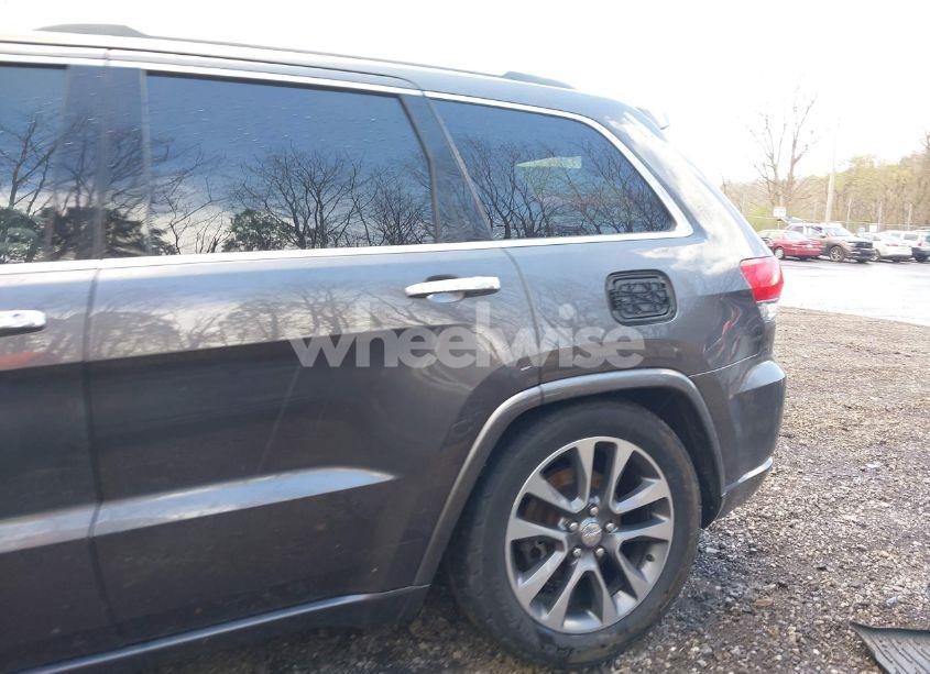 Photo 19 of 2018 Jeep Grand CHEROKEE OVERLAND 4X4 (VIN 1C4RJFCG7JC341816)