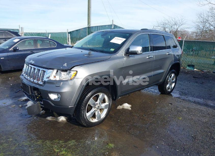 Photo 2 of 2013 Jeep Grand CHEROKEE OVERLAND SUMMIT (VIN 1C4RJFCG8DC581719)
