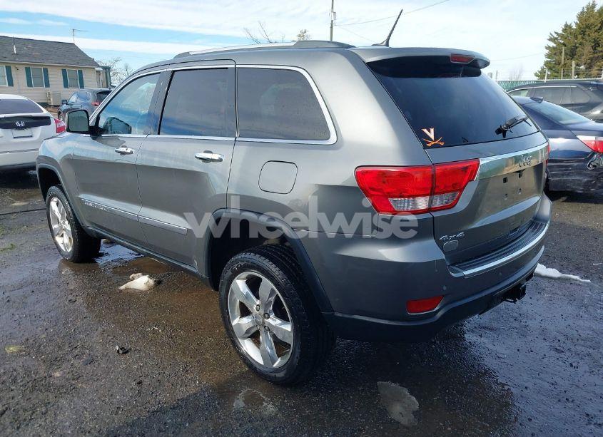 Photo 3 of 2013 Jeep Grand CHEROKEE OVERLAND SUMMIT (VIN 1C4RJFCG8DC581719)