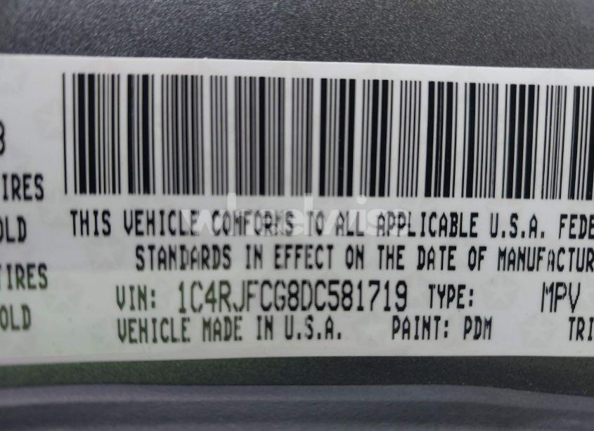 Photo 9 of 2013 Jeep Grand CHEROKEE OVERLAND SUMMIT (VIN 1C4RJFCG8DC581719)