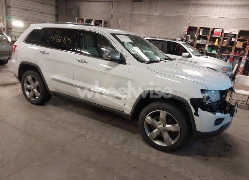 2013 Jeep Grand CHEROKEE OVERLAND (VIN 1C4RJFCG8DC606795) main photo