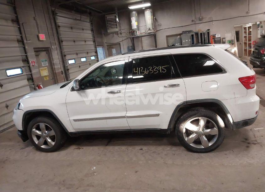 Photo 14 of 2013 Jeep Grand CHEROKEE OVERLAND (VIN 1C4RJFCG8DC606795)