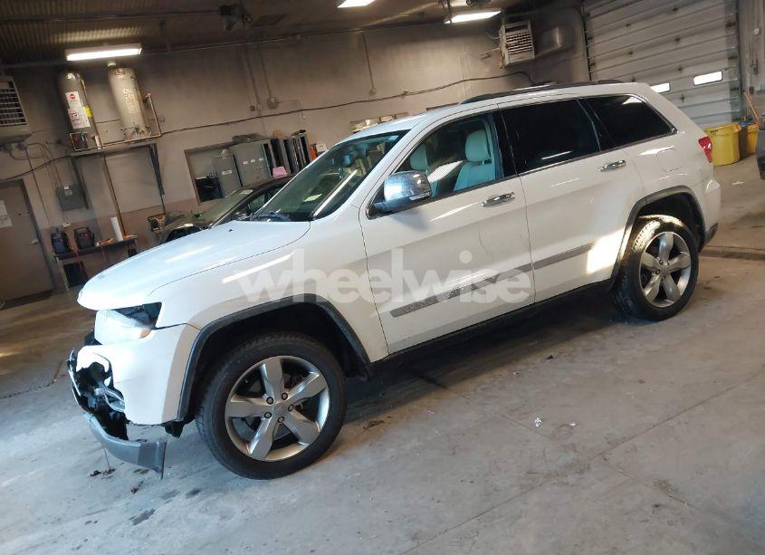 Photo 2 of 2013 Jeep Grand CHEROKEE OVERLAND (VIN 1C4RJFCG8DC606795)