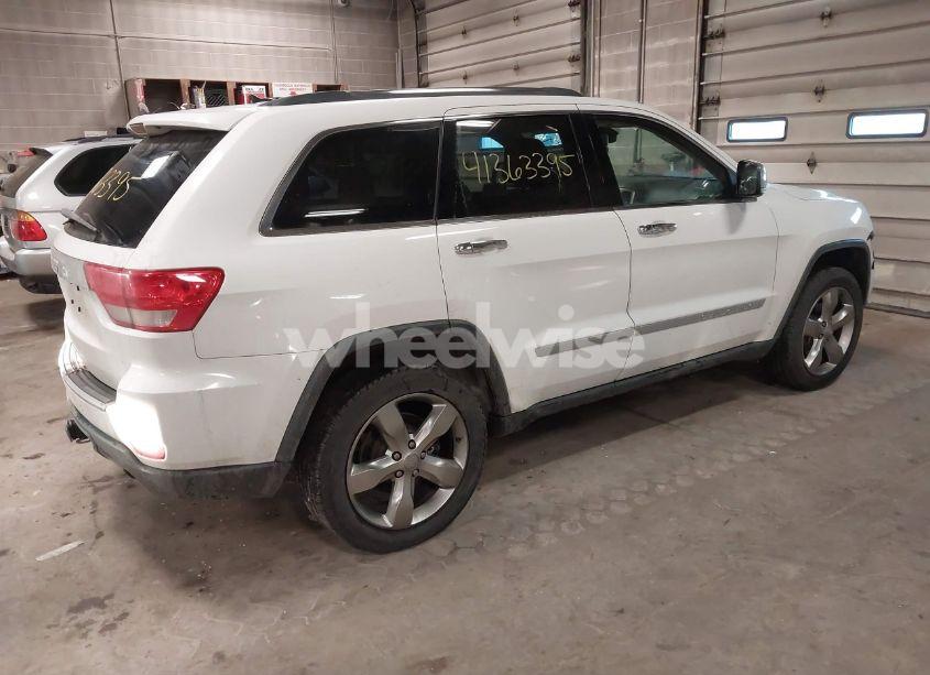 Photo 4 of 2013 Jeep Grand CHEROKEE OVERLAND (VIN 1C4RJFCG8DC606795)
