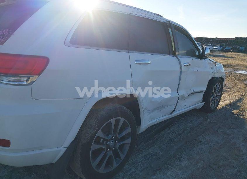 Photo 19 of 2017 Jeep Grand CHEROKEE OVERLAND 4X4 (VIN 1C4RJFCG8HC641729)