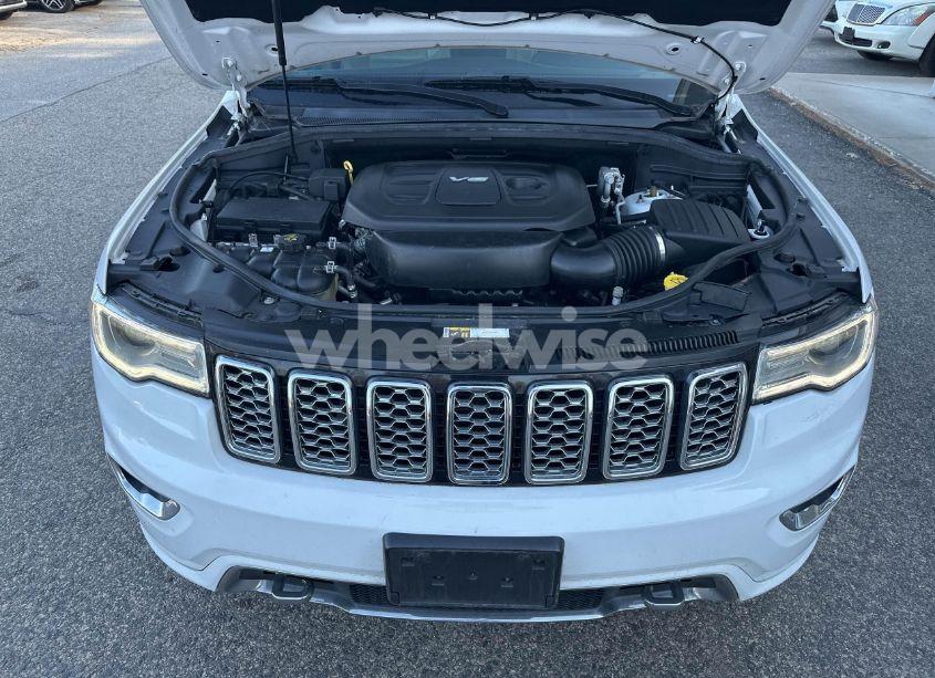 Photo 10 of 2018 Jeep Grand CHEROKEE OVERLAND (VIN 1C4RJFCG8JC227467)