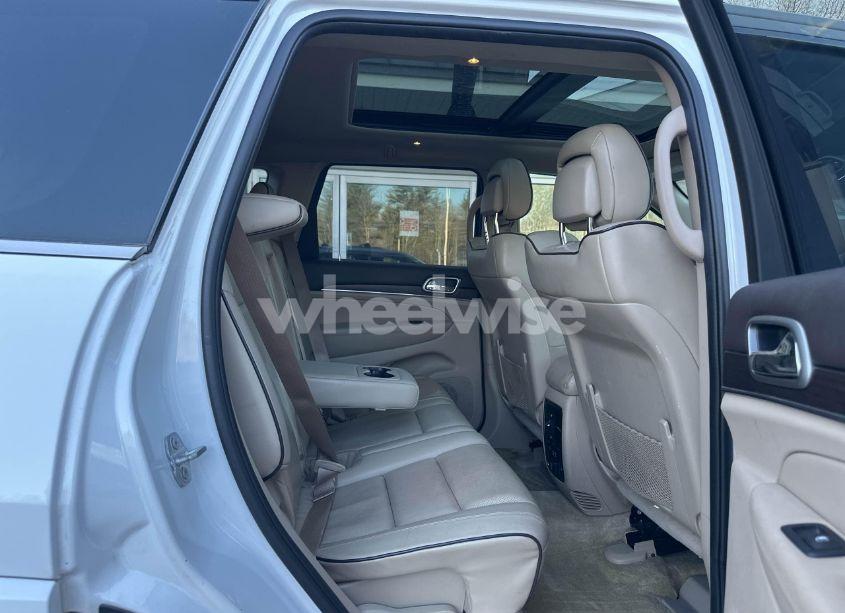 Photo 8 of 2018 Jeep Grand CHEROKEE OVERLAND (VIN 1C4RJFCG8JC227467)