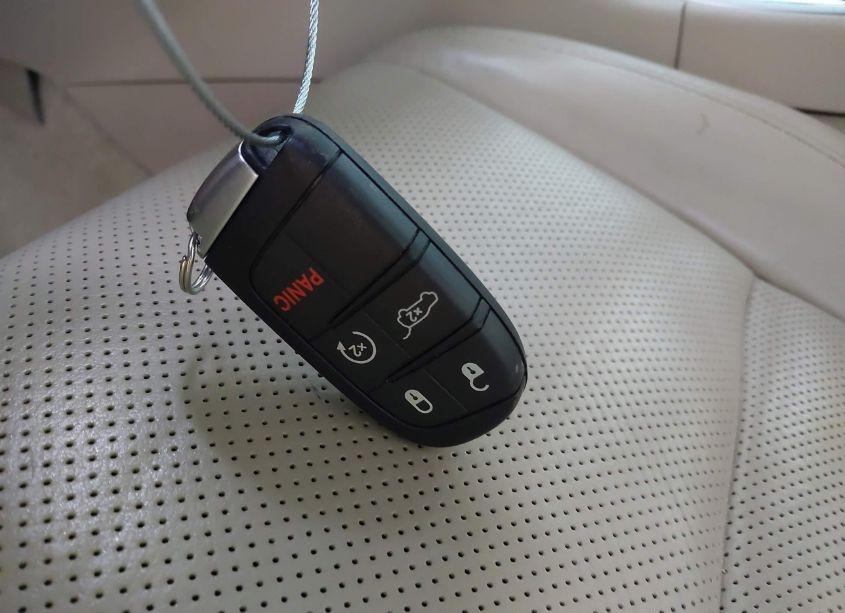 Photo 11 of 2018 Jeep Grand CHEROKEE OVERLAND 4X4 (VIN 1C4RJFCG8JC227890)