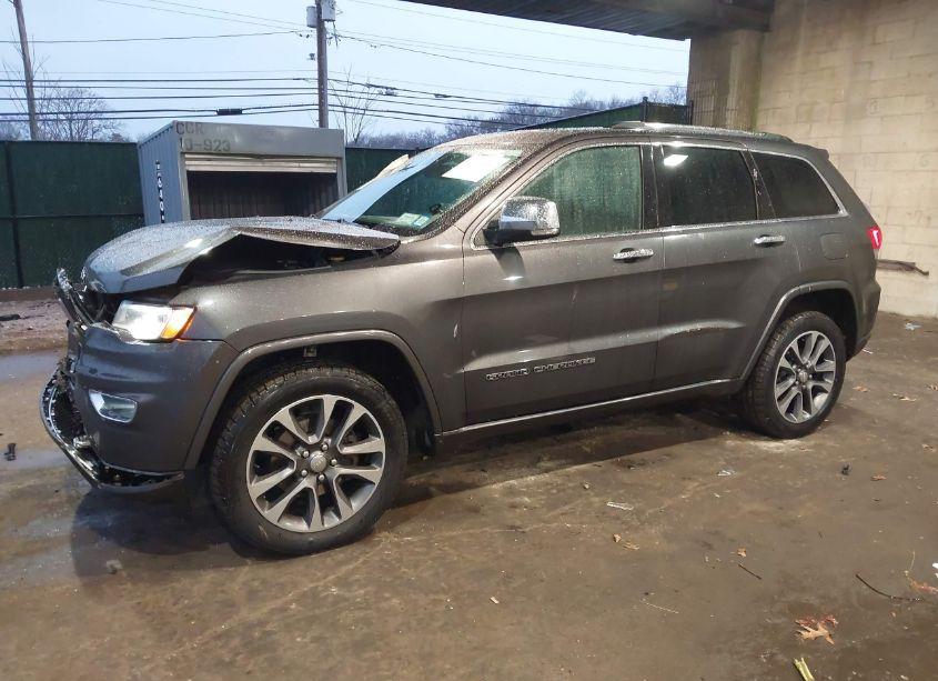 Photo 2 of 2017 Jeep Grand CHEROKEE OVERLAND 4X4 (VIN 1C4RJFCG9HC633428)