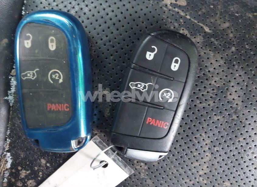 Photo 11 of 2016 Jeep Grand CHEROKEE HIGH ALTITUDE (VIN 1C4RJFCGXGC417764)