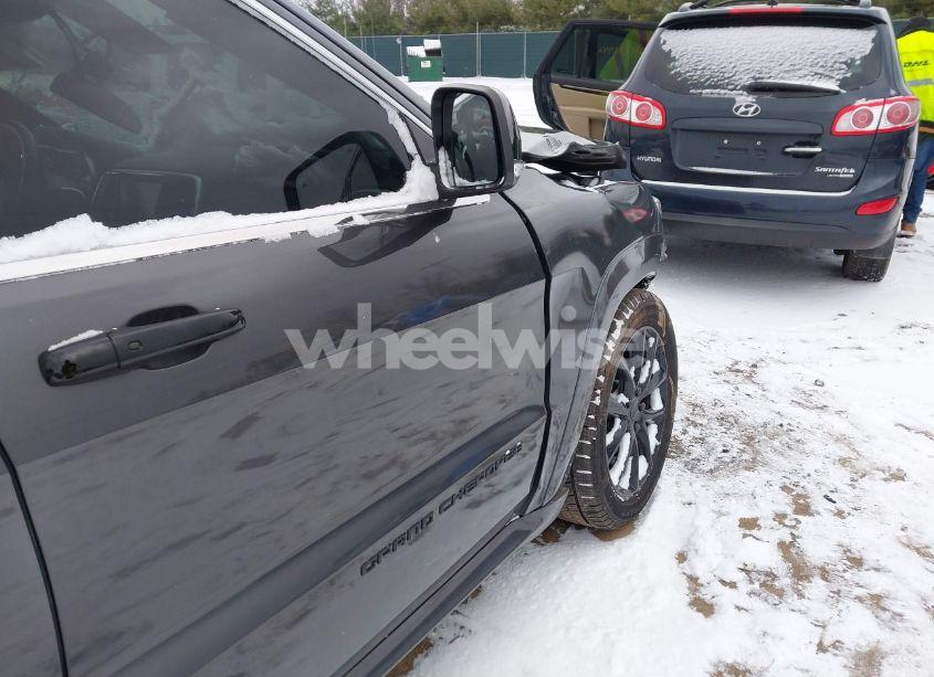 Photo 6 of 2016 Jeep Grand CHEROKEE HIGH ALTITUDE (VIN 1C4RJFCGXGC417764)