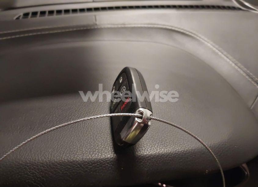 Photo 11 of 2017 Jeep Grand CHEROKEE OVERLAND 4X4 (VIN 1C4RJFCGXHC949212)