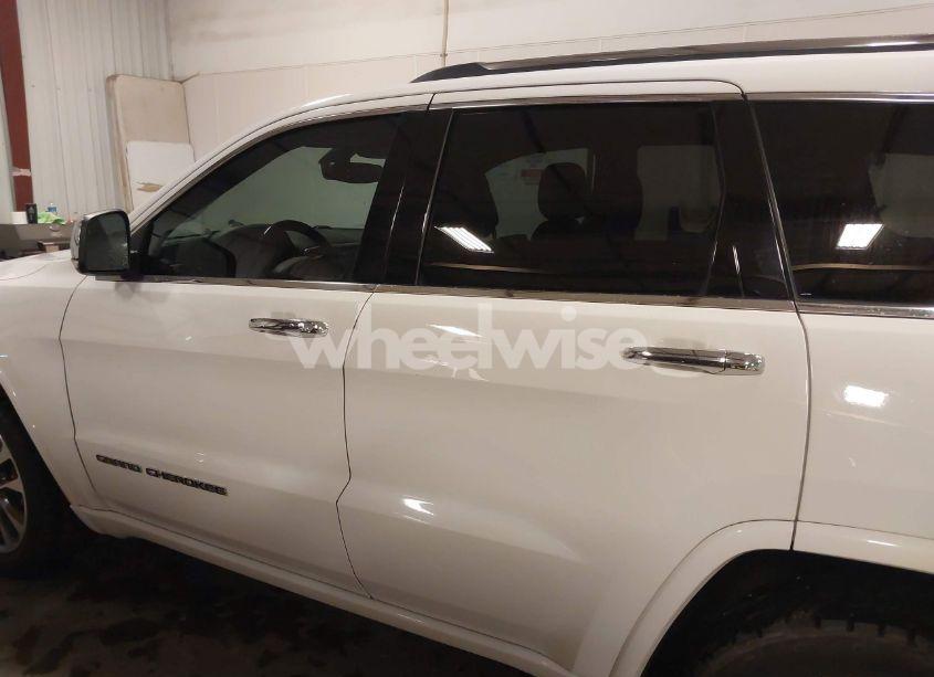 Photo 14 of 2017 Jeep Grand CHEROKEE OVERLAND 4X4 (VIN 1C4RJFCGXHC949212)