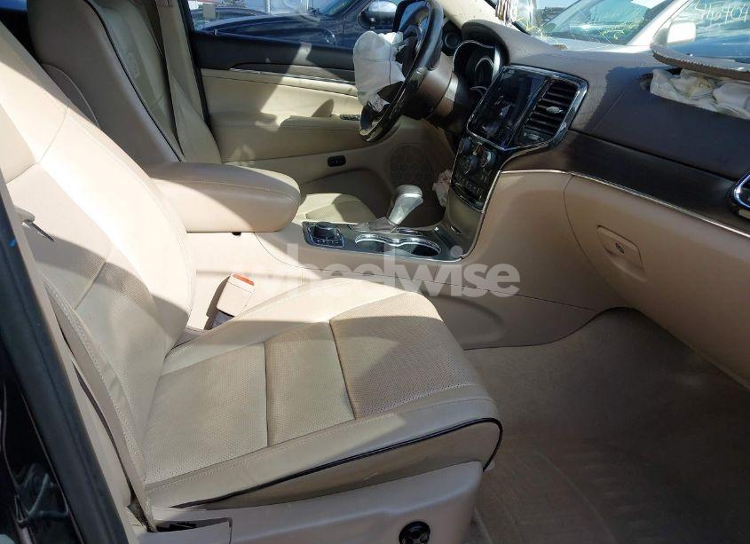 Photo 5 of 2019 Jeep Grand CHEROKEE OVERLAND 4X4 (VIN 1C4RJFCGXKC688543)