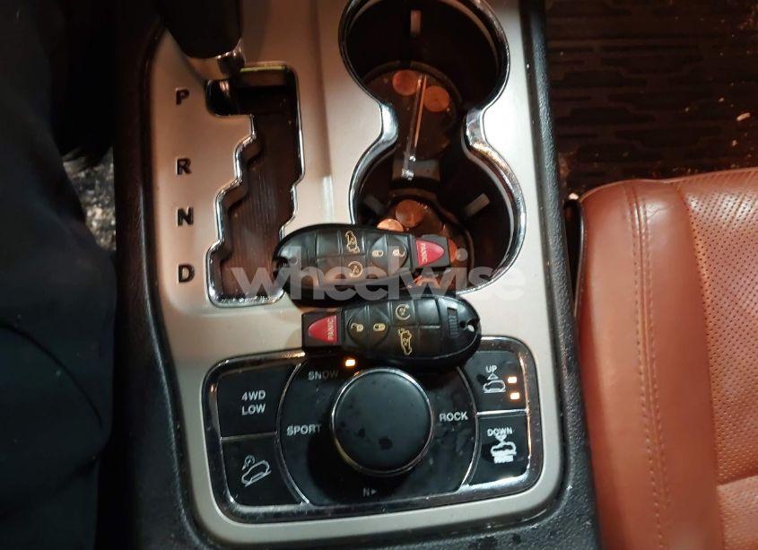 Photo 11 of 2013 Jeep Grand CHEROKEE OVERLAND (VIN 1C4RJFCT0DC582392)