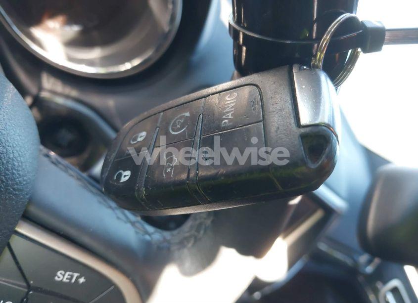 Photo 11 of 2014 Jeep Grand CHEROKEE OVERLAND (VIN 1C4RJFCT1EC181306)