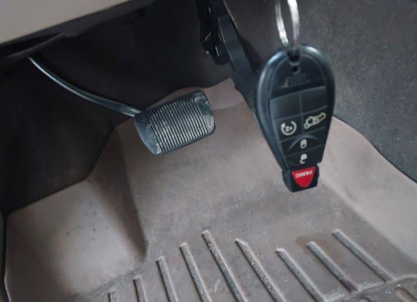 Photo 11 of 2013 Jeep Grand CHEROKEE OVERLAND (VIN 1C4RJFCT2DC585665)