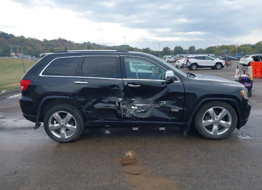 Photo 13 of 2013 Jeep Grand CHEROKEE OVERLAND (VIN 1C4RJFCT2DC586170)