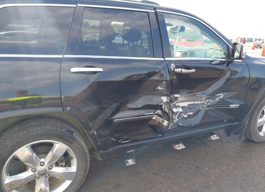 Photo 18 of 2013 Jeep Grand CHEROKEE OVERLAND (VIN 1C4RJFCT2DC586170)