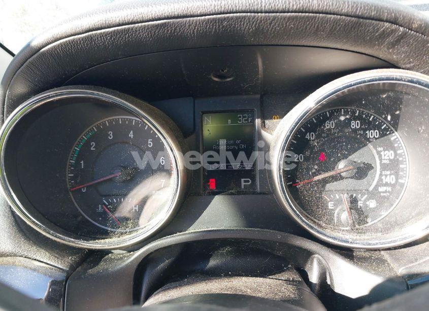 Photo 7 of 2013 Jeep Grand CHEROKEE OVERLAND SUMMIT (VIN 1C4RJFCT3DC636378)